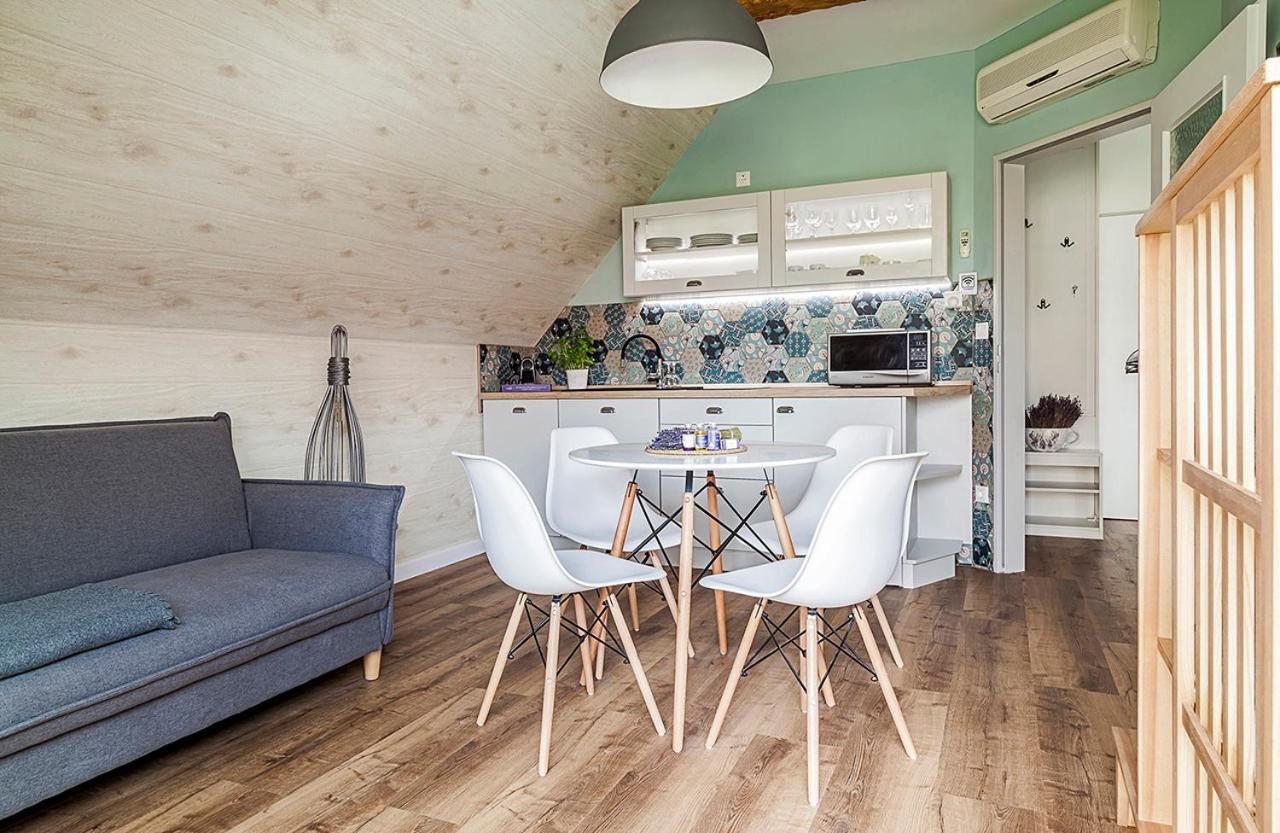 Harmonia Apartman Erkellyel Es Szaunaval Balatonfured Ngoại thất bức ảnh