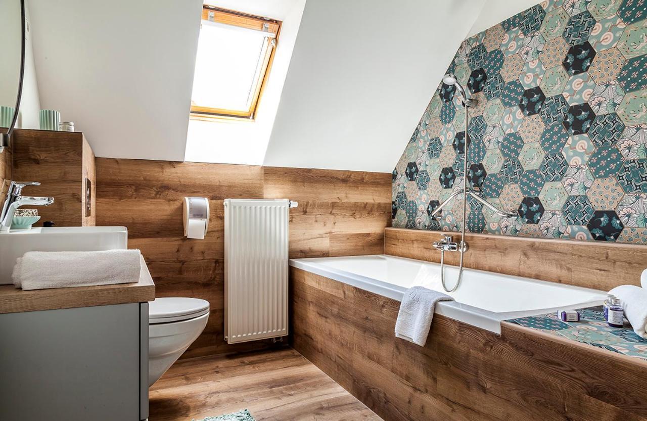 Harmonia Apartman Erkellyel Es Szaunaval Balatonfured Ngoại thất bức ảnh